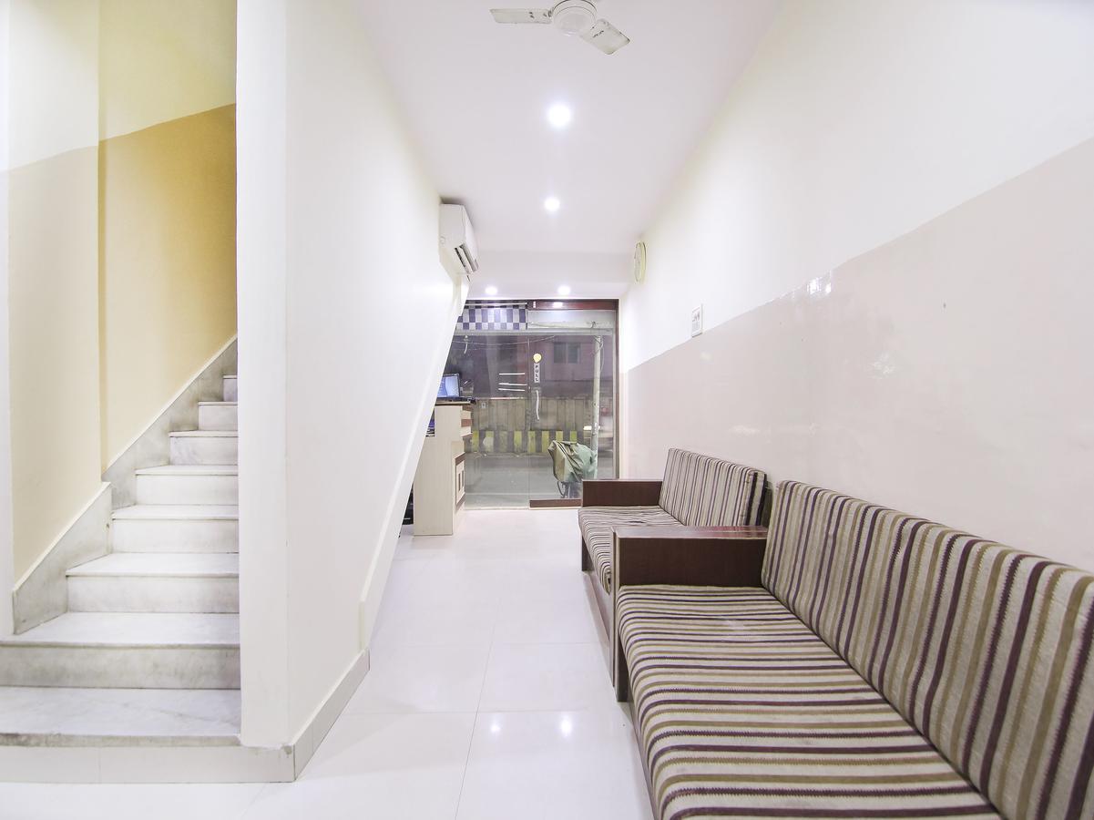 Oyo 14345 Hotel Panchsheel バラナシ エクステリア 写真