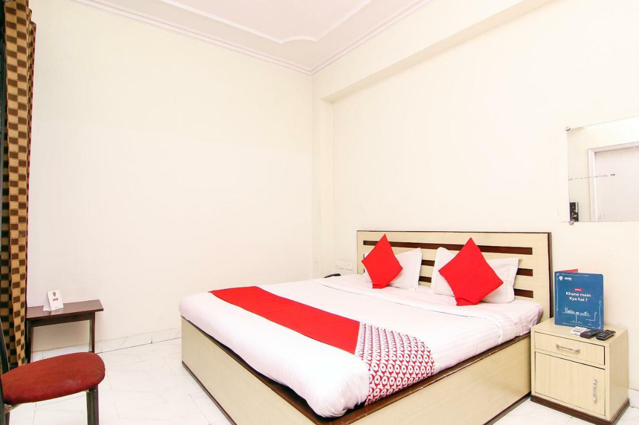 Oyo 14345 Hotel Panchsheel バラナシ エクステリア 写真